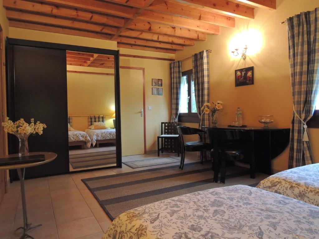 Villa Touloumo Mayrac Habitación foto
